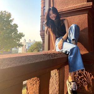 Meet your Posher, Rebeca